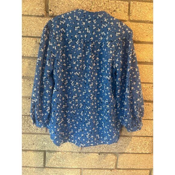 Karl Lagerfeld Paris Blue Floral Button-Down Blouse Lightweight 3/4 Sleeves Wome - Picture 8 of 9